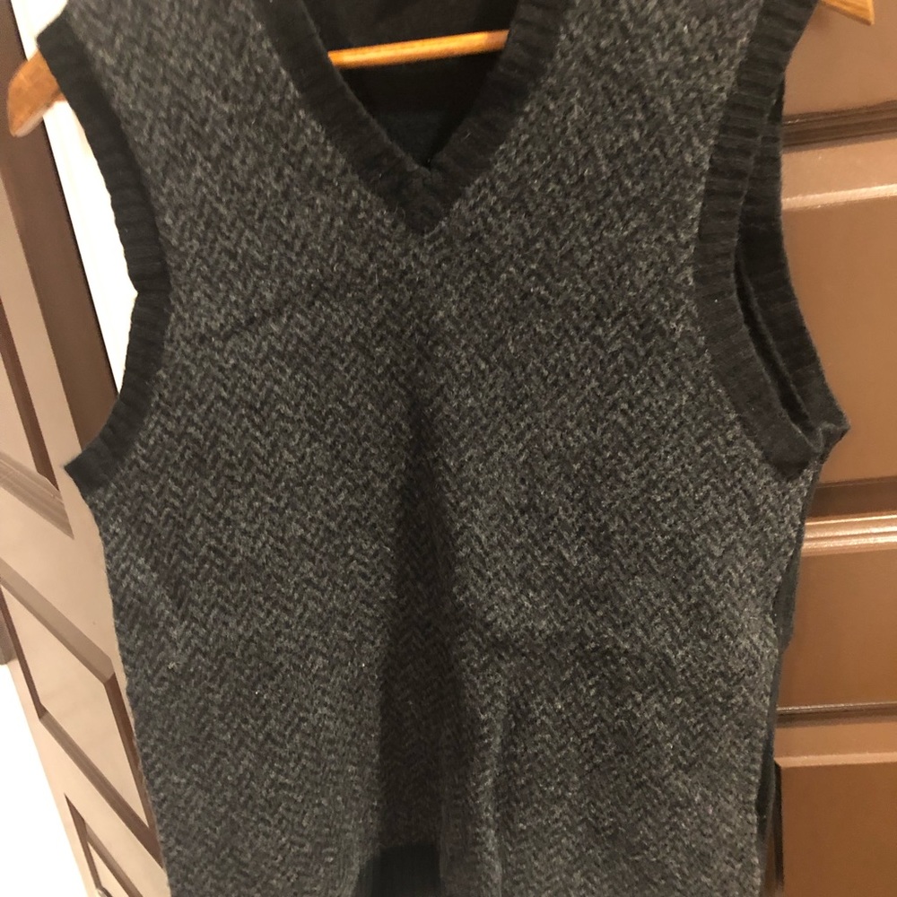 J. Crew Men’s Vest. Size M
